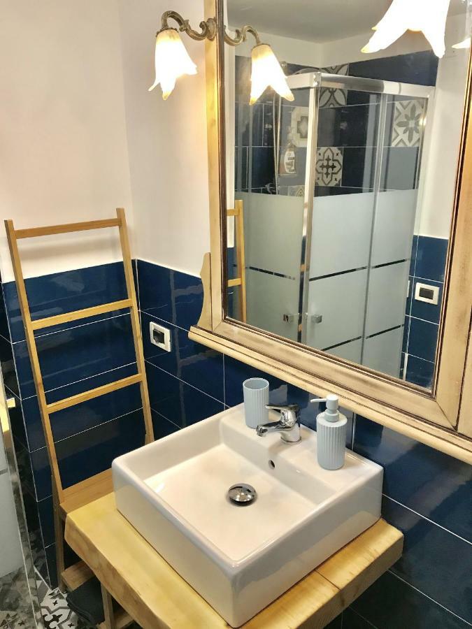 La Casa Di Hoby Apartment Napoli Ngoại thất bức ảnh