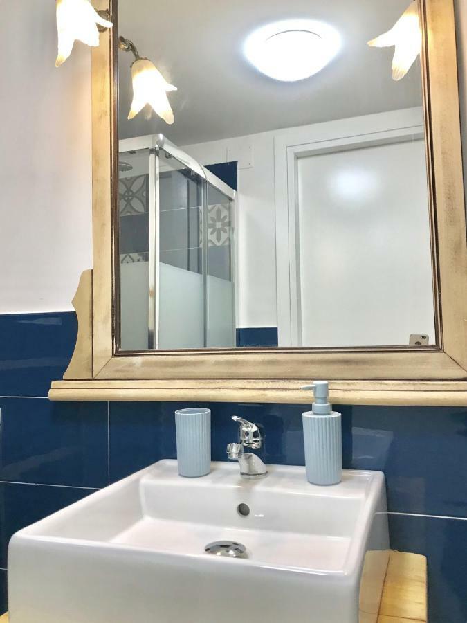 La Casa Di Hoby Apartment Napoli Ngoại thất bức ảnh
